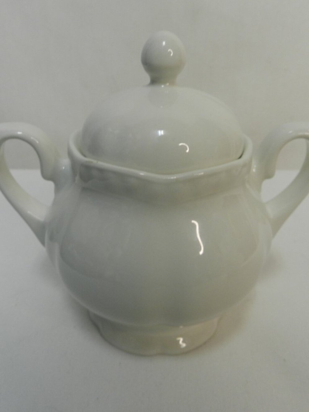 Johnson Brothers made in Staffordshire England white Creamer Sugar bowl & Plate - Picture 10 of 12